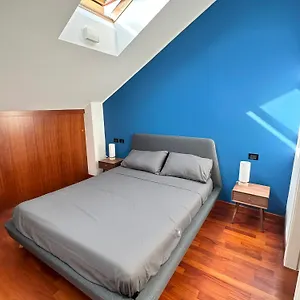 Con 2 Da Letto Navigli + Parcheggio Per 2 Auto Milano